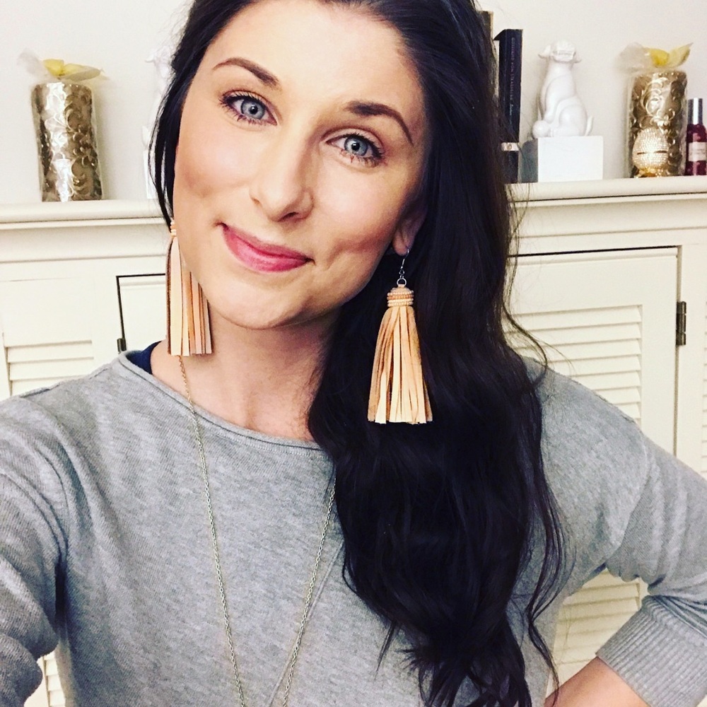 Meet your Posher, Dana